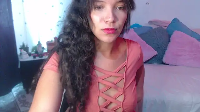 Snapshot of mia_blue01 chatting on 09/27/25, 05:19 mia blue01 online show from 09/27/25, 05:19