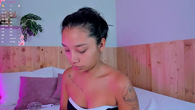 MissPocahontass online show from 10/27/25, 11:44