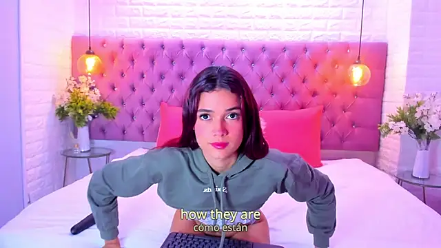 Snapshot of amber_sparkle chatting on 09/19/25, 12:42 amber sparkle online show from 09/19/25, 12:42