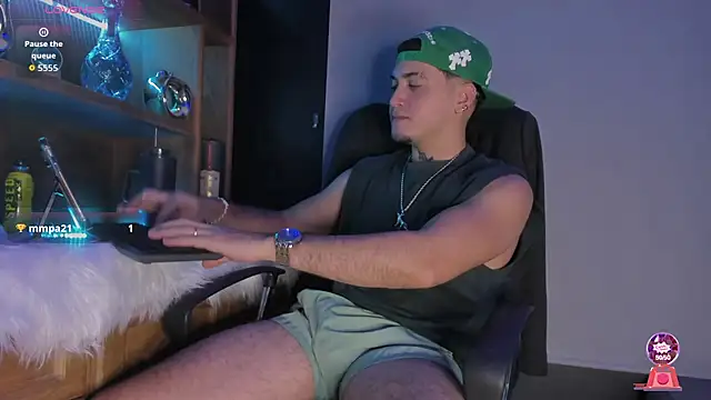 Gael williams1 online show from 12/21/25, 09:37