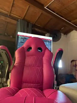 Snapshot of MarilynSmith01 chatting on 12/22/25, 11:49 MarilynSmith01 online show from 12/22/25, 11:49