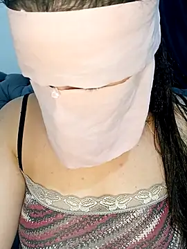 Queen-15 online show from 11/12/25, 04:38