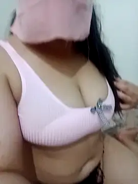 Queen-15 online show from 10/28/25, 11:58