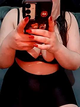 Queen-15 online show from 04/05/26, 09:32