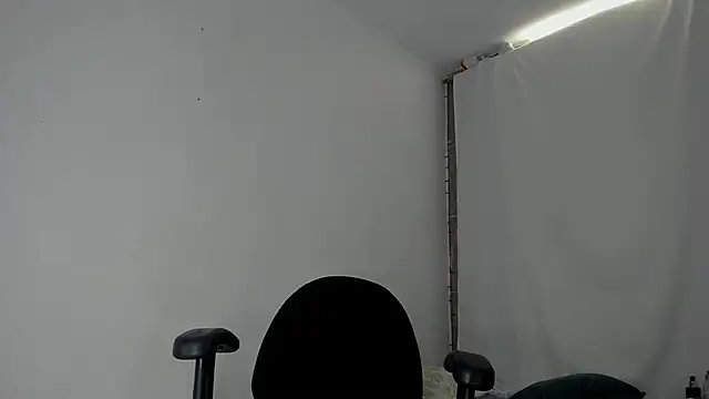 Snapshot of Sandy-13 chatting on 02/19/26, 07:11 Sandy-13 online show from 02/19/26, 07:11