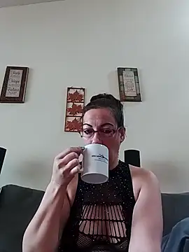 candygurl666 online show from 09/10/25, 03:22