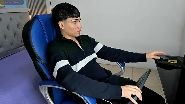 SamBlack  online show from 04/16/26, 12:39