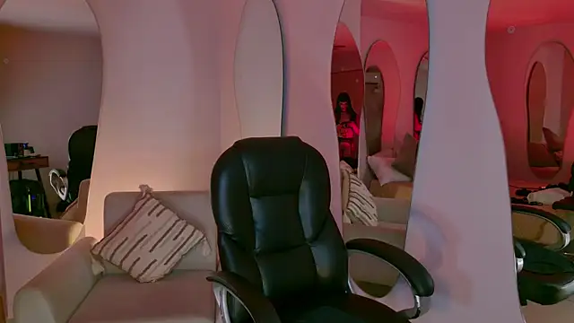 AgathaKondo  online show from 02/10/26, 08:52