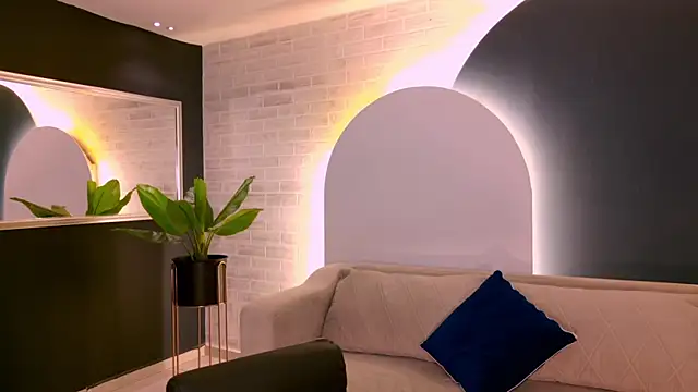 AgathaKondo  online show from 11/13/25, 07:29