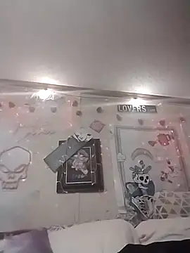 Snapshot of BonnienClyde5421 chatting on 02/14/26, 07:25 BonnienClyde5421 online show from 02/14/26, 07:25