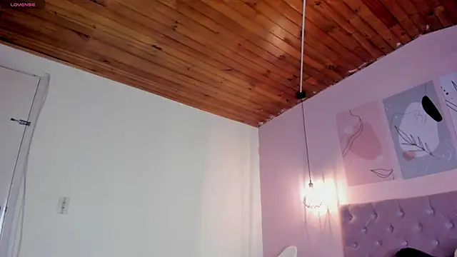 Snapshot of ATENA_JB chatting on 11/01/25, 10:14 ATENA JB online show from 11/01/25, 10:14