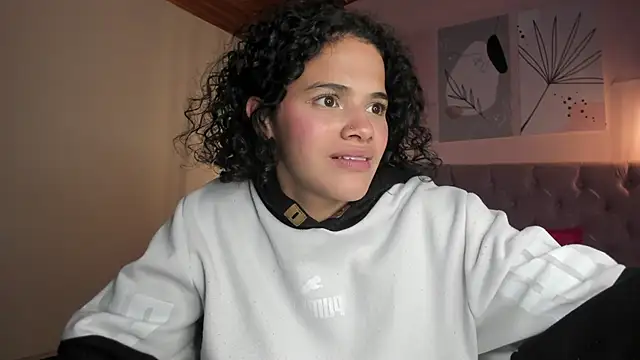 Snapshot of ATENA_JB chatting on 11/23/25, 06:56 ATENA JB online show from 11/23/25, 06:56