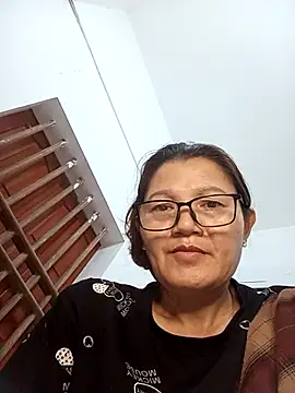 Snapshot of Vina_venus chatting on 12/21/25, 12:46 Vina venus online show from 12/21/25, 12:46