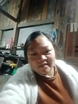 Snapshot of MaySweetb chatting on 11/26/25, 04:07 MaySweetb online show from 11/26/25, 04:07