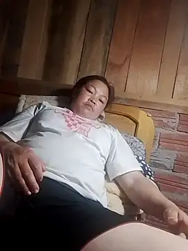 Snapshot of MaySweetb chatting on 10/21/25, 05:40 MaySweetb online show from 10/21/25, 05:40