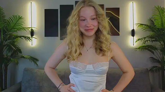 Snapshot of emilyshepar_d chatting on 10/01/25, 02:06 emilyshepar d online show from 10/01/25, 02:06