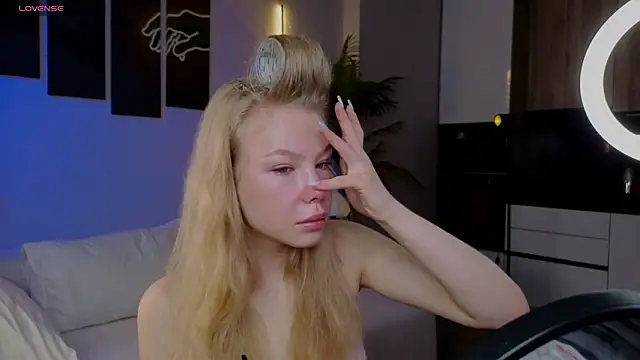 emilyshepar d online show from 06/04/26, 03:00