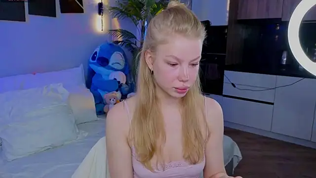 emilyshepar d online show from 05/05/26, 01:30