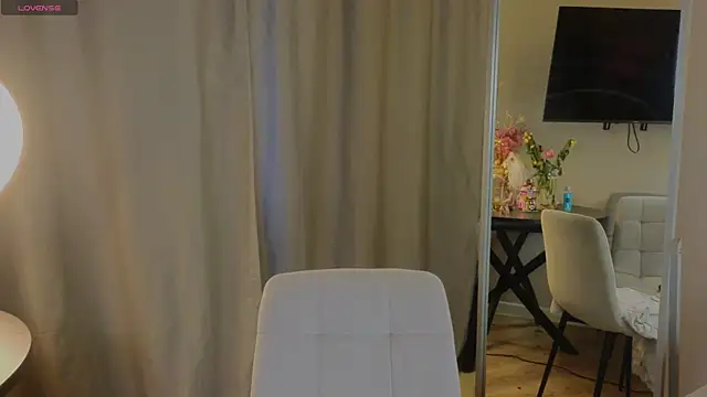 Snapshot of emilyshepar_d chatting on 09/11/25, 02:11 emilyshepar d online show from 09/11/25, 02:11