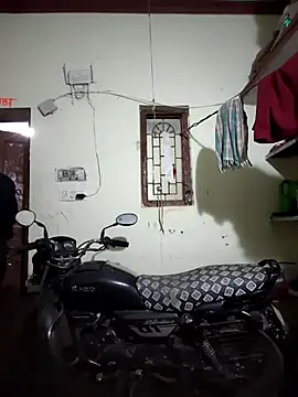 RAYI Queen 4 online show from 01/10/26, 03:18