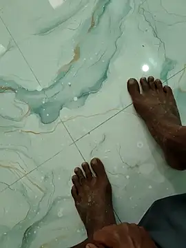 RAYI Queen 4 online show from 02/14/26, 03:40