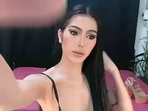 Snapshot of DisneyPrincess chatting on 11/06/25, 08:35 DisneyPrincess online show from 11/06/25, 08:35