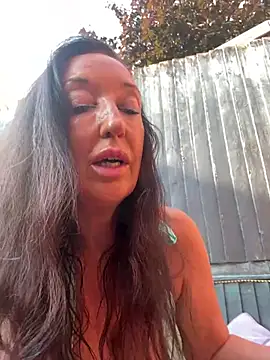 Snapshot of Kinky-CarlaXX chatting on 07/17/26, 05:21 Kinky-CarlaXX online show from 07/17/26, 05:21