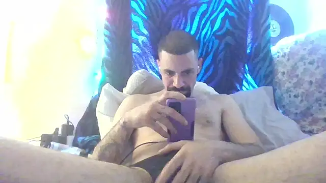 Snapshot of MartyTheSmarty chatting on 02/13/26, 04:40 MartyTheSmarty online show from 02/13/26, 04:40