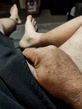 hubbyfun19 online show from 04/18/26, 04:37