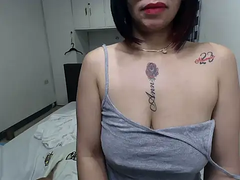 eattmebabyy online show from 05/09/26, 09:45