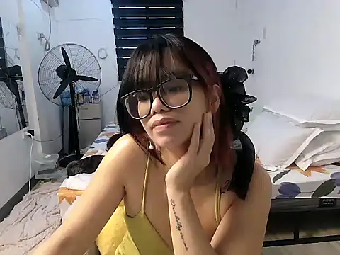 Snapshot of eattmebabyy chatting on 07/10/26, 07:41 eattmebabyy online show from 07/10/26, 07:41