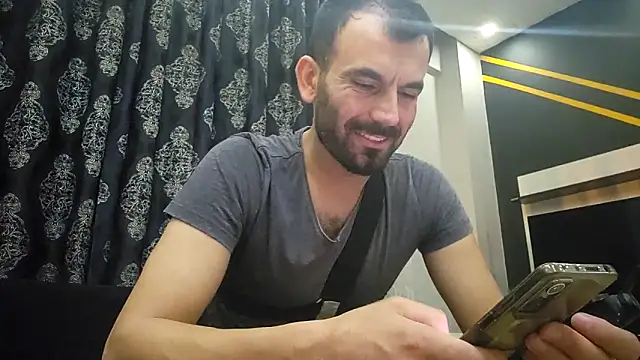 Apooabe online show from 11/25/25, 04:40