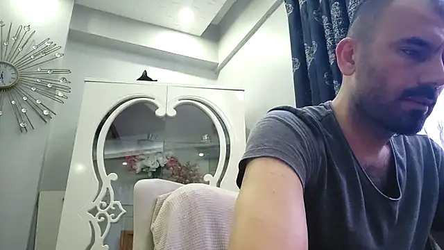 Apooabe online show from 02/05/26, 03:08