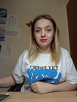 Ami Foxy online show from 05/21/26, 05:16