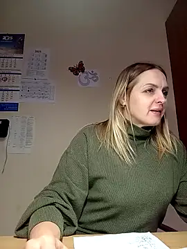 Ami Foxy online show from 12/19/25, 11:45