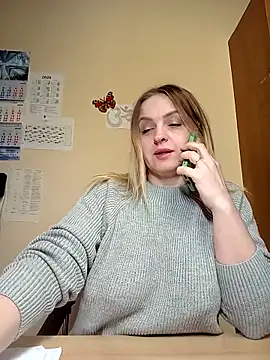 Ami Foxy online show from 05/04/26, 05:33