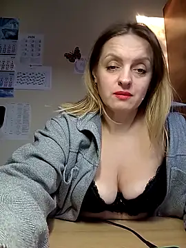 Ami Foxy online show from 02/10/26, 01:10