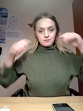 Ami Foxy online show from 02/25/26, 07:41