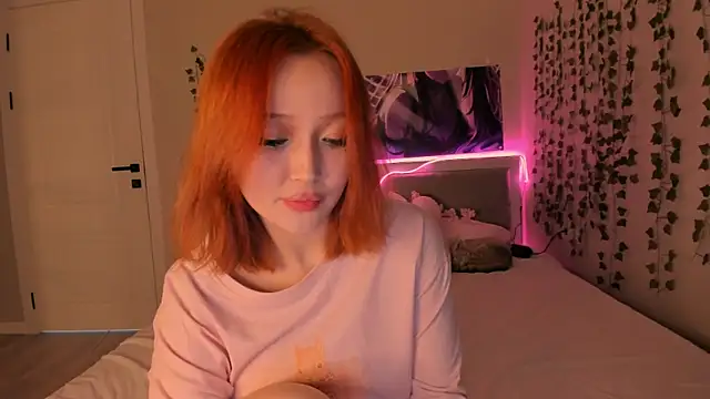 yuna loon online show from 11/05/25, 02:42