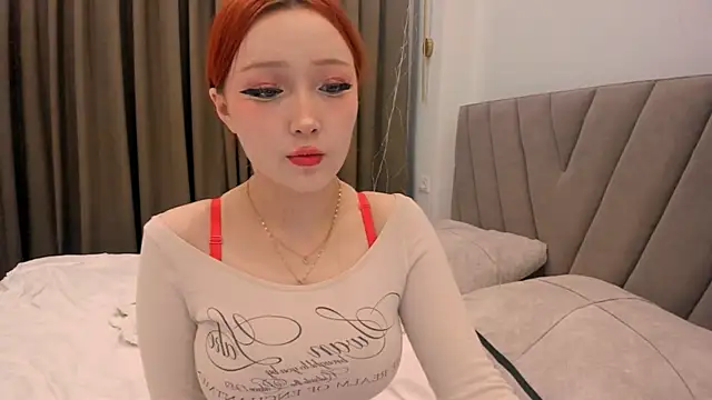 yuna loon online show from 12/15/25, 12:33