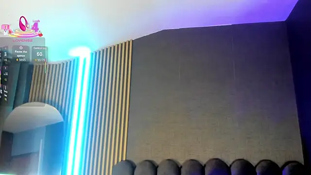 Gina 77 online show from 10/25/25, 12:04