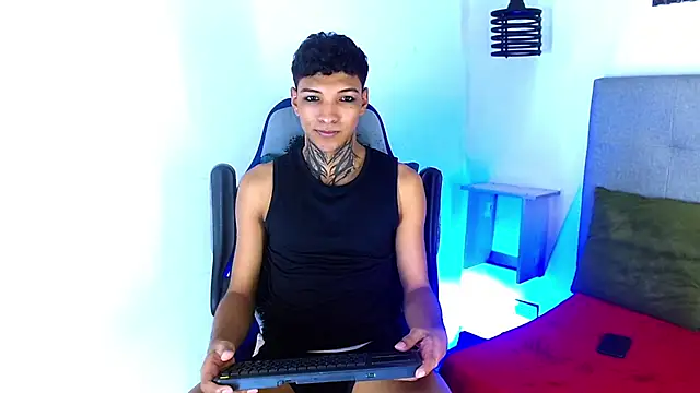 Rick Wade online show from 02/02/26, 03:49