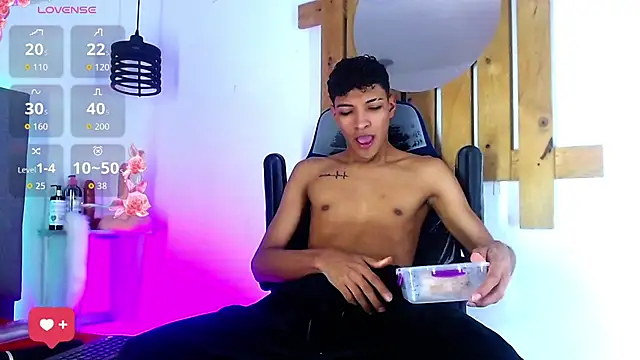 Rick Wade online show from 11/26/25, 04:01