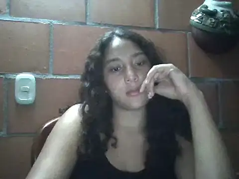 Snapshot of AnaisVelvet11 chatting on 10/07/25, 11:39 AnaisVelvet11 online show from 10/07/25, 11:39