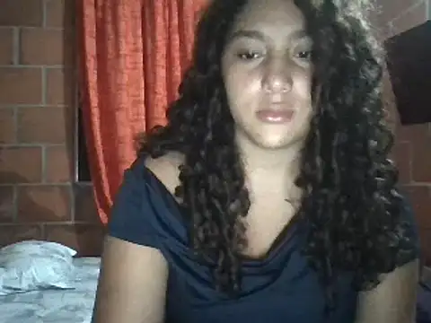 Snapshot of AnaisVelvet11 chatting on 10/12/25, 11:50 AnaisVelvet11 online show from 10/12/25, 11:50