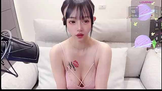 Yucheng  520 online show from 09/19/25, 04:38