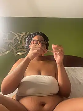 caramel  cremes online show from 11/06/25, 02:37