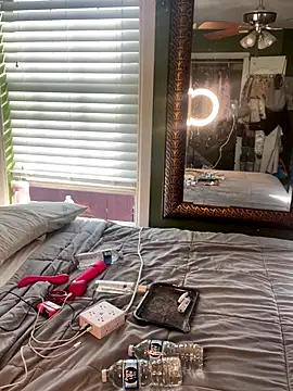 caramel  cremes online show from 12/03/25, 03:22