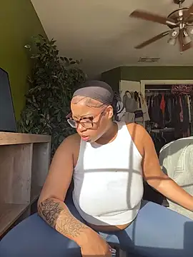 caramel  cremes online show from 11/06/25, 02:54