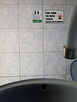 Snapshot of Negodabenga chatting on 11/11/25, 06:14 Negodabenga online show from 11/11/25, 06:14